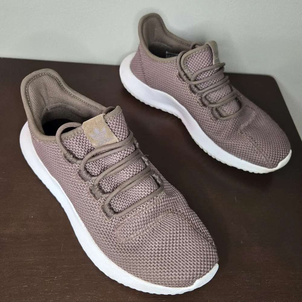 Adidas Knit Sneakers Boys 6 Womens 7.5 Taupe Athletic Shoes